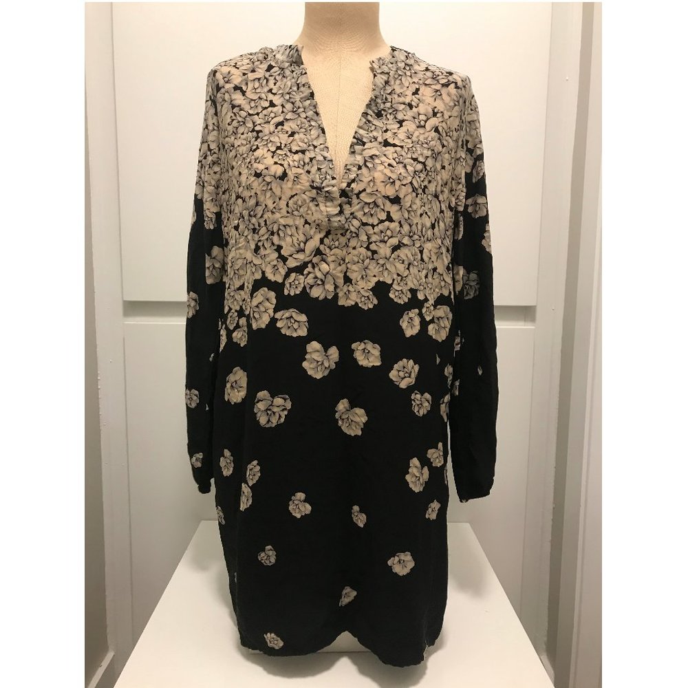 Beautiful Flora Dainty Dressy / Business Tunic